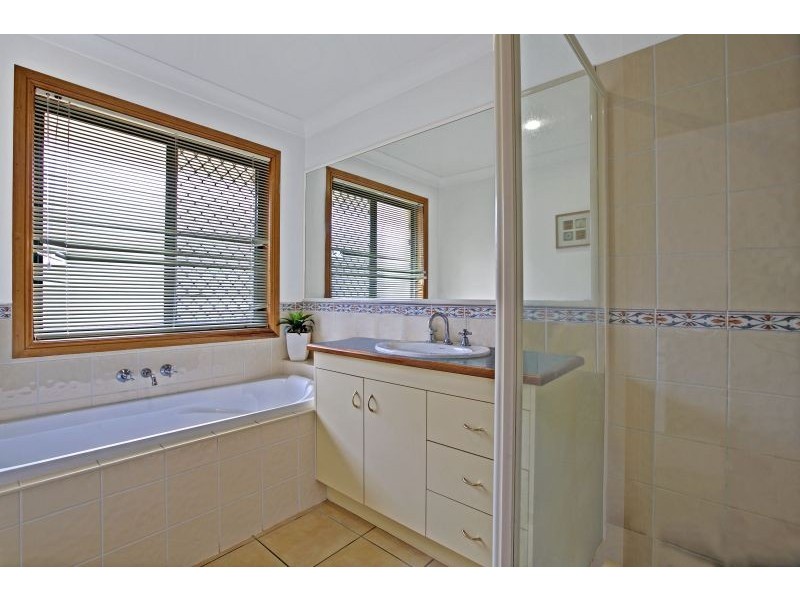 8 River Gum Place, Thornlands QLD 4164