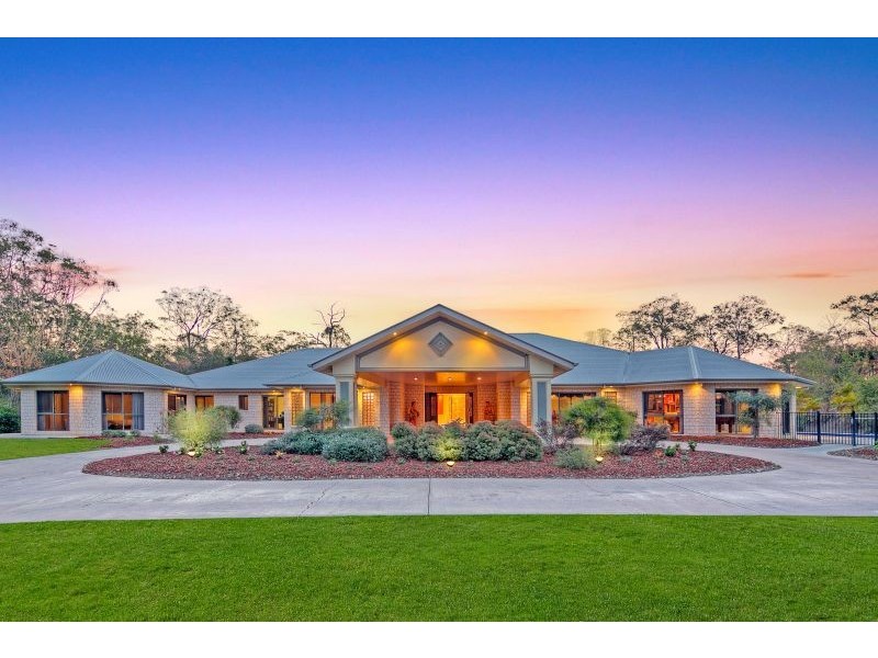 1 Honeysuckle Court, Cornubia QLD 4130