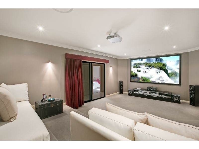 1 Honeysuckle Court, Cornubia QLD 4130