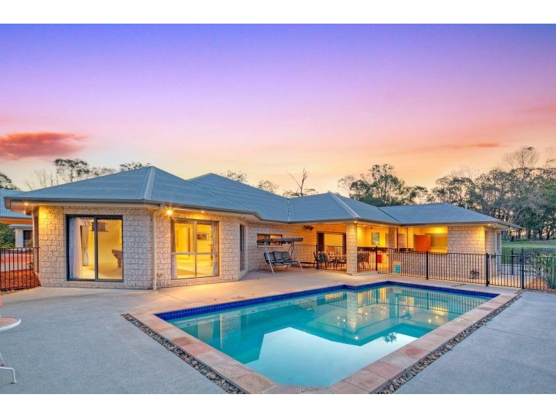 1 Honeysuckle Court, Cornubia QLD 4130