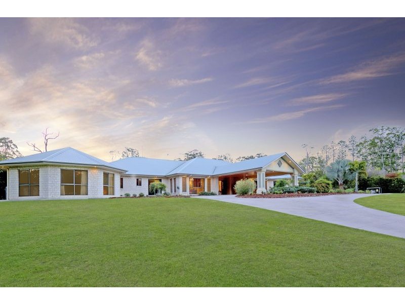 1 Honeysuckle Court, Cornubia QLD 4130