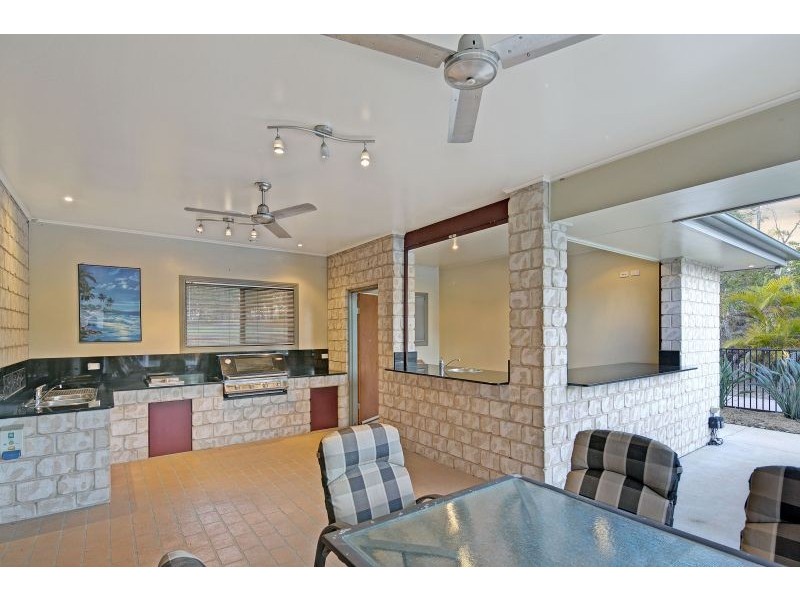 1 Honeysuckle Court, Cornubia QLD 4130