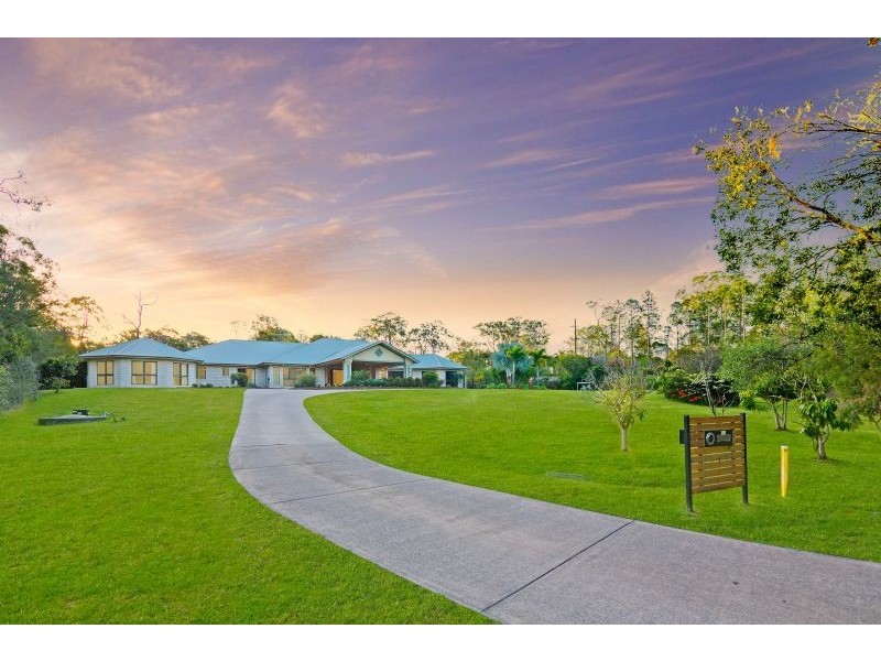 1 Honeysuckle Court, Cornubia QLD 4130