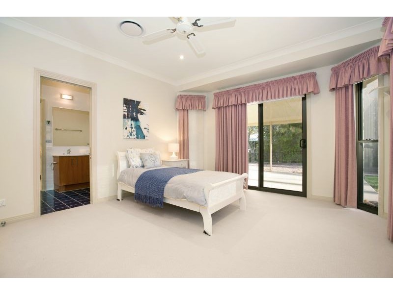 1 Honeysuckle Court, Cornubia QLD 4130
