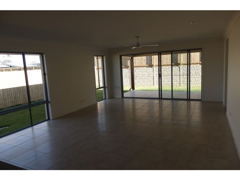 19 Rowe Street, Thornlands QLD 4164