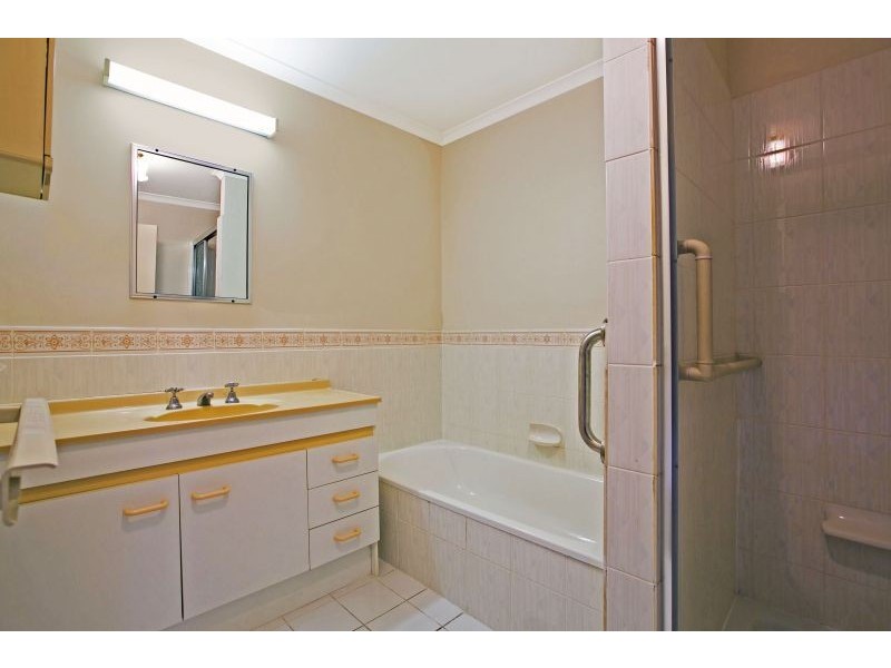 2/7 Homer Street, Cleveland QLD 4163