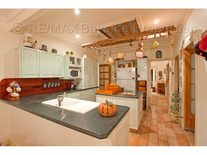 101 Passage Street, Cleveland QLD 4163