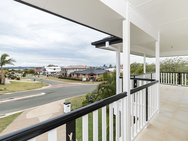 30 Kimbolton Dr, Redland Bay QLD 4165