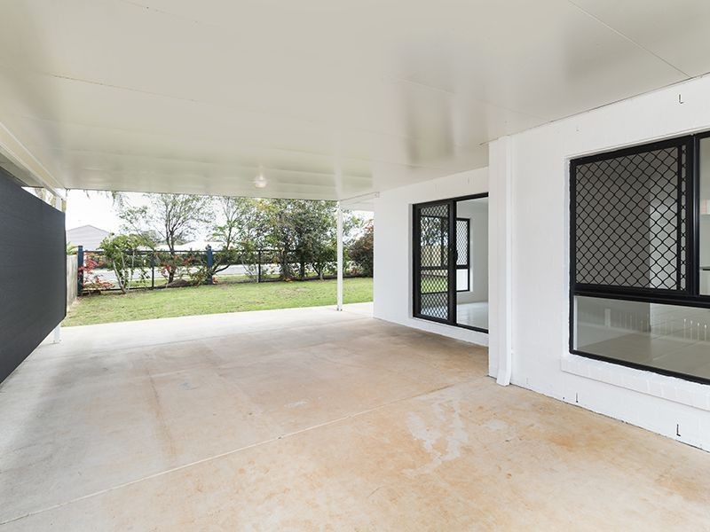 30 Kimbolton Dr, Redland Bay QLD 4165