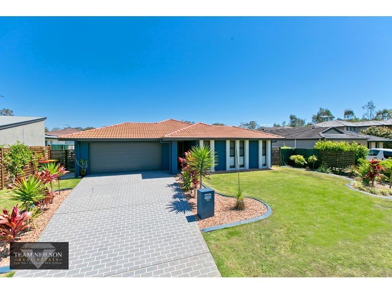 50 Azure Avenue, Redland Bay QLD 4165