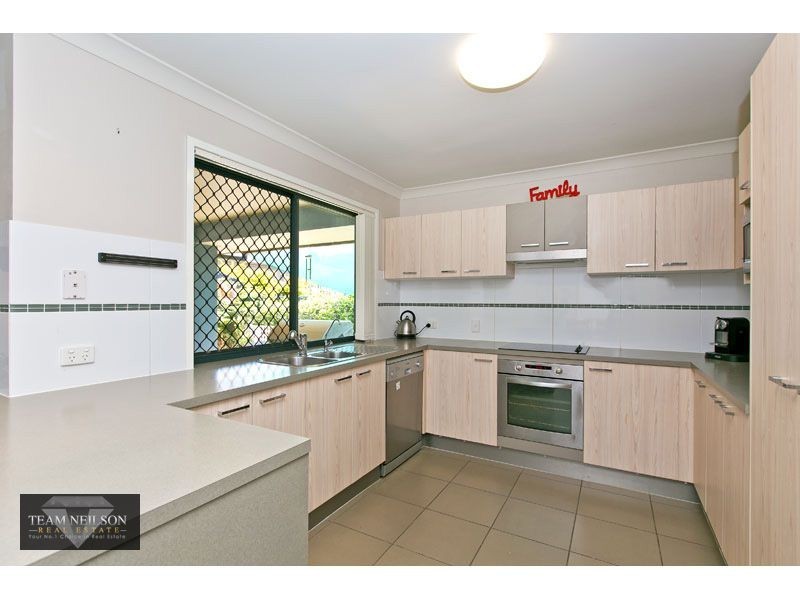 50 Azure Avenue, Redland Bay QLD 4165