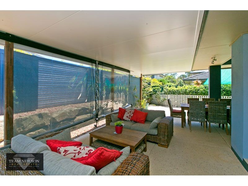 50 Azure Avenue, Redland Bay QLD 4165