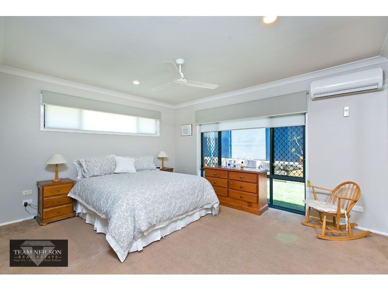 50 Azure Avenue, Redland Bay QLD 4165