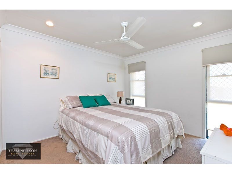 50 Azure Avenue, Redland Bay QLD 4165