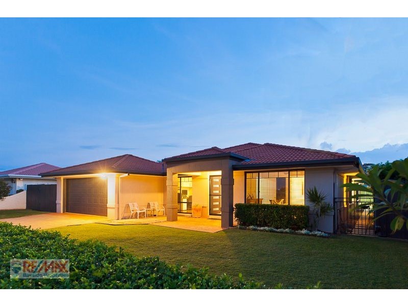 14 Moores Road, Redland Bay QLD 4165