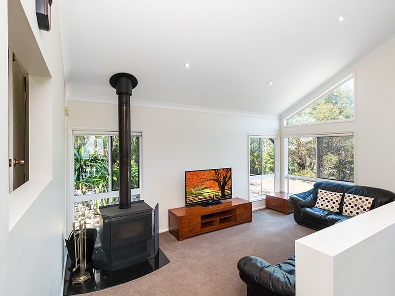 103 Wongawallan Dr, Wongawallan QLD 4210