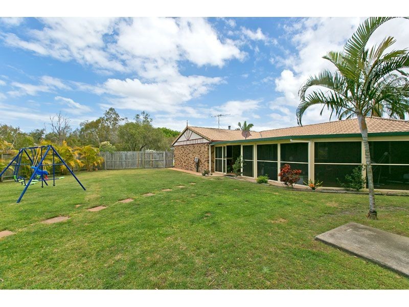 3 Buggy Place, Redland Bay QLD 4165