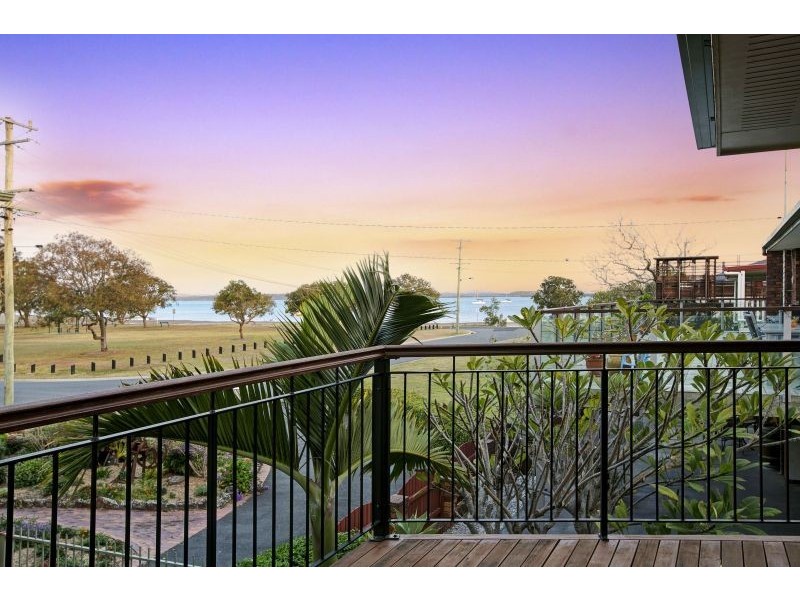 9 Beach Court, Victoria Point QLD 4165