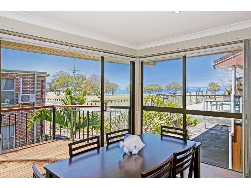 9 Beach Court, Victoria Point QLD 4165