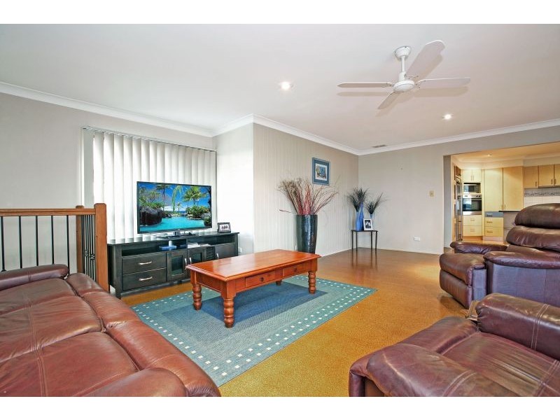 9 Beach Court, Victoria Point QLD 4165