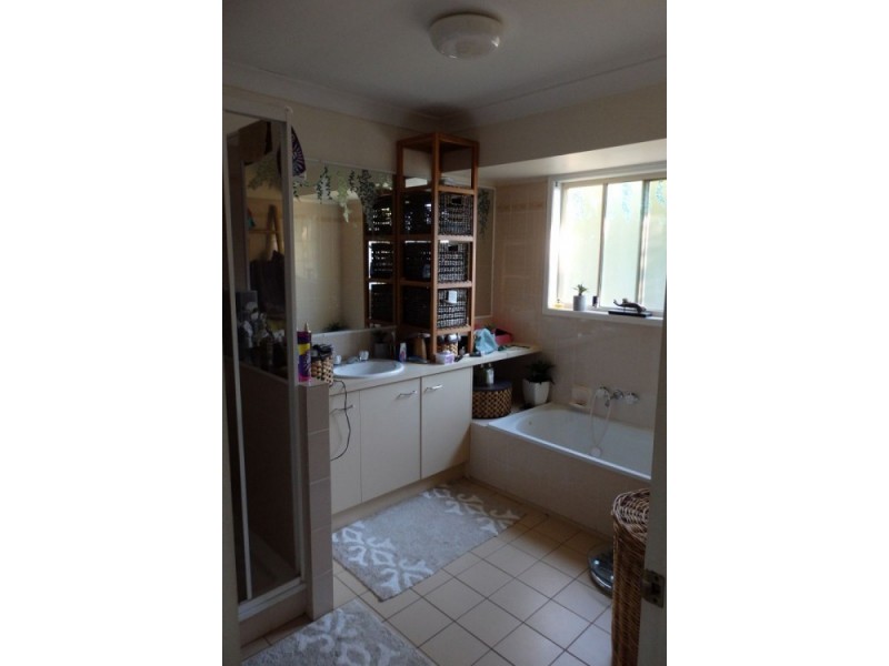 18 Trafalgar Drive, Victoria Point QLD 4165