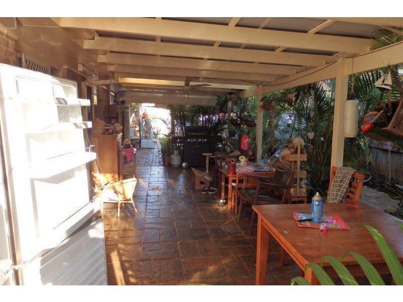 18 Trafalgar Drive, Victoria Point QLD 4165