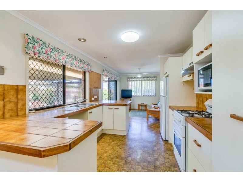 85 Long Street, Cleveland QLD 4163