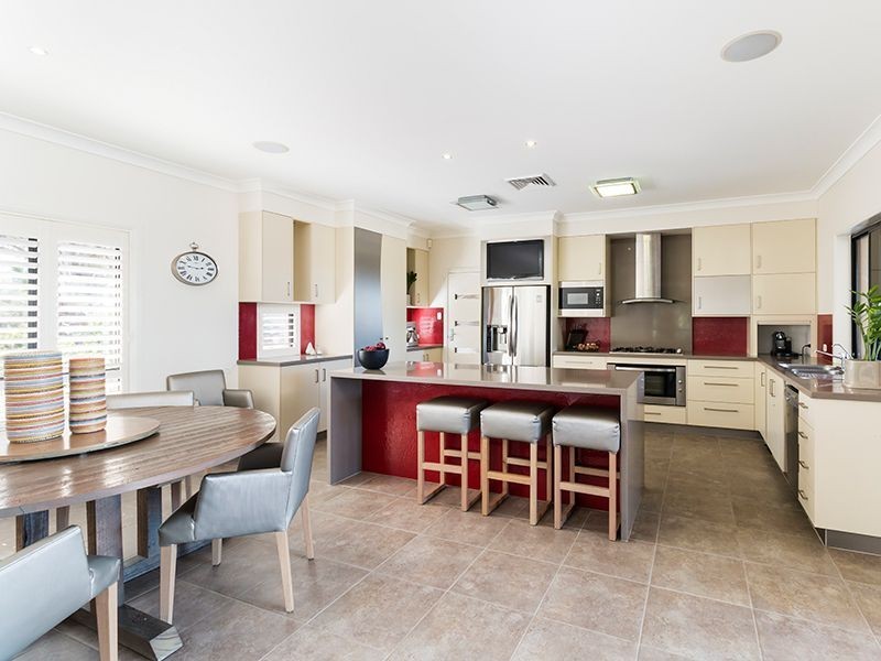 22 Trundle Rd, Thornlands QLD 4164