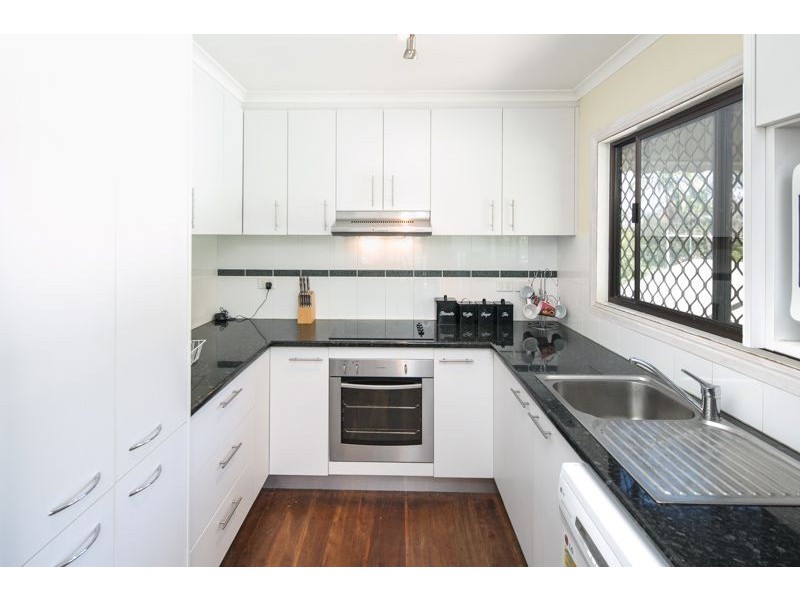 25 Napier Street, Birkdale QLD 4159