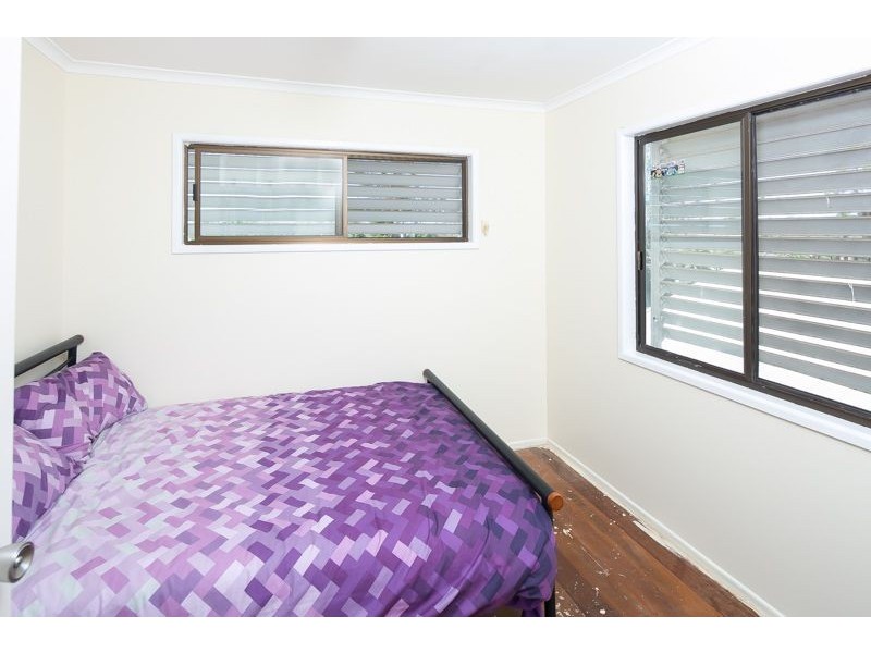 25 Napier Street, Birkdale QLD 4159