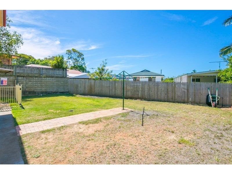 25 Napier Street, Birkdale QLD 4159