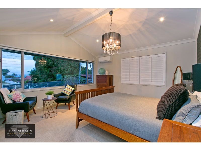 2 Outlook Parade, Ormiston QLD 4160