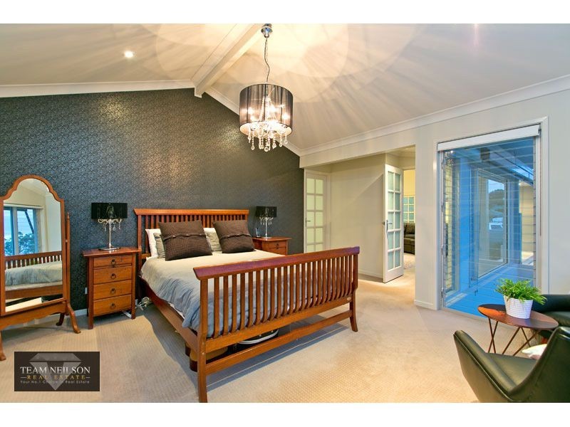 2 Outlook Parade, Ormiston QLD 4160