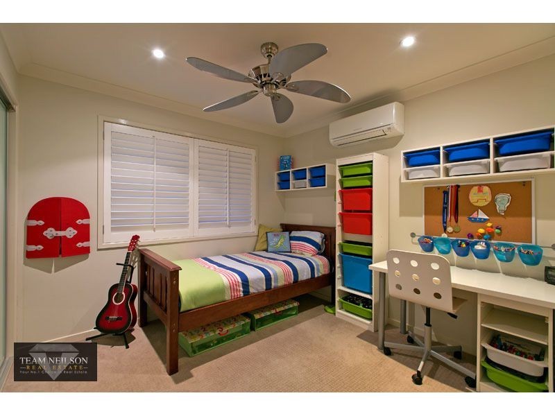 2 Outlook Parade, Ormiston QLD 4160