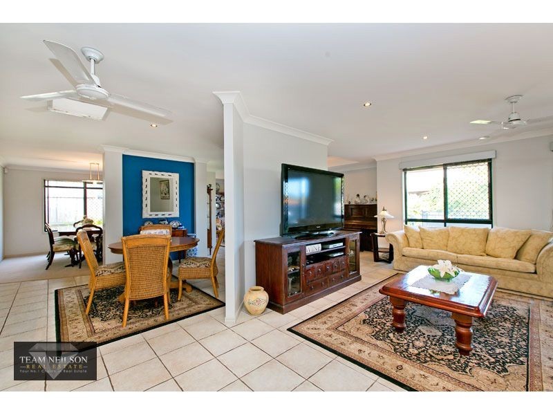 77 Belford Drive, Wellington Point QLD 4160