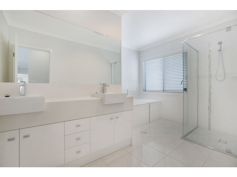 81 Bainbridge Street, Ormiston QLD 4160