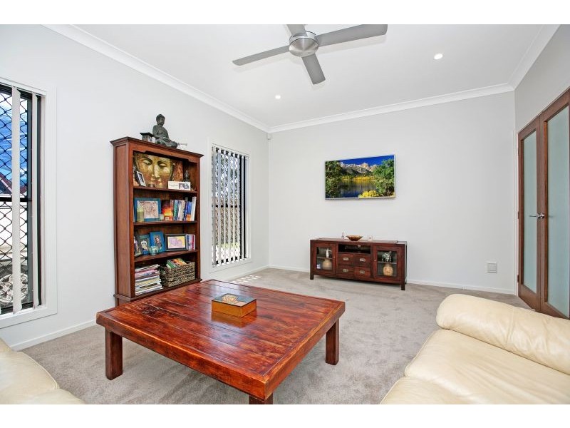 48 Torquay Road, Redland Bay QLD 4165