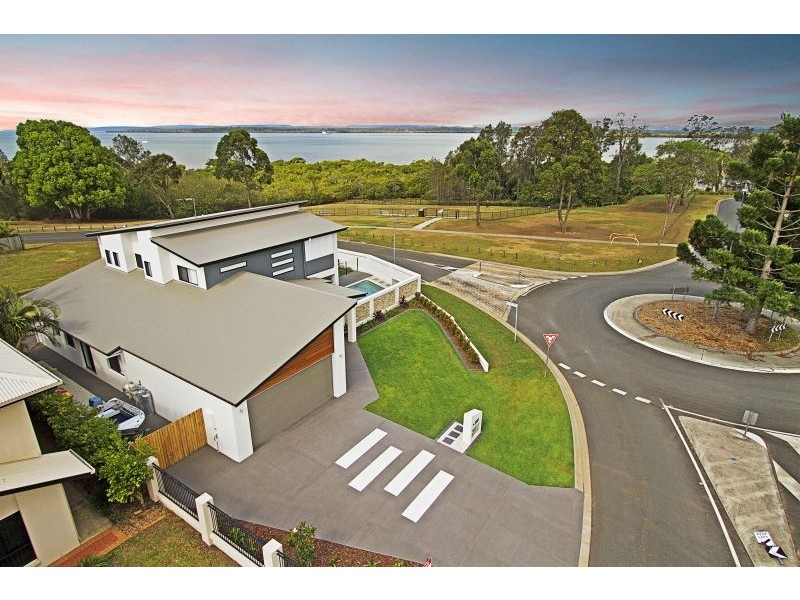 48 Torquay Road, Redland Bay QLD 4165