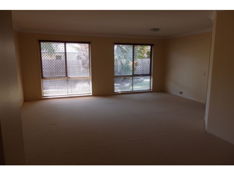 4 Holborn Court, Alexandra Hills QLD 4161