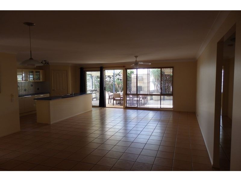 4 Holborn Court, Alexandra Hills QLD 4161