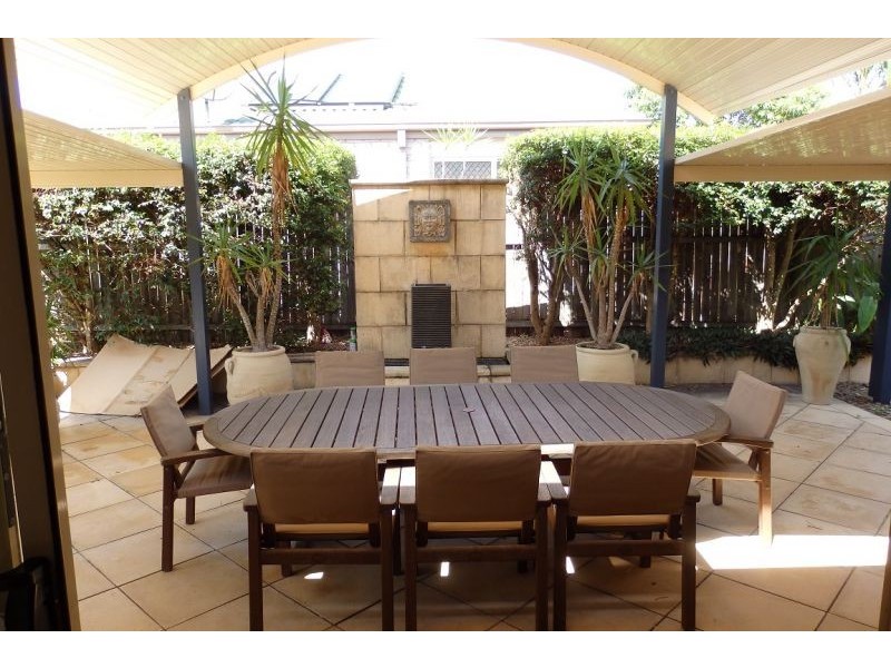 4 Holborn Court, Alexandra Hills QLD 4161