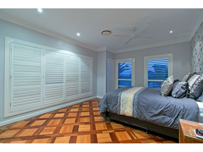 16 RABY BAY BOULEVARD, Raby Bay QLD 4163