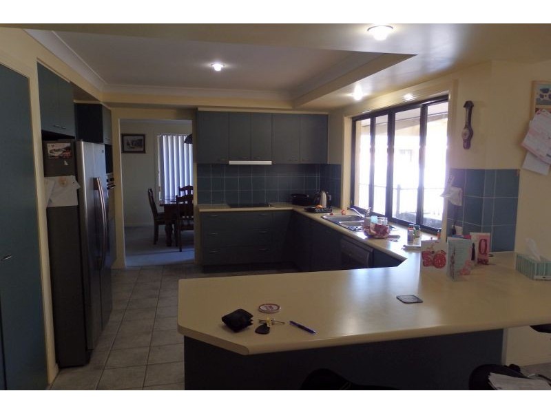 10 Jacaranda Place, Ormiston QLD 4160