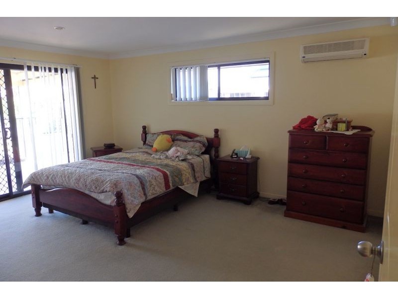 10 Jacaranda Place, Ormiston QLD 4160