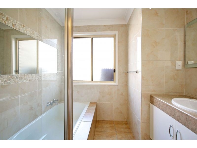 1 Camdre Court, Cleveland QLD 4163