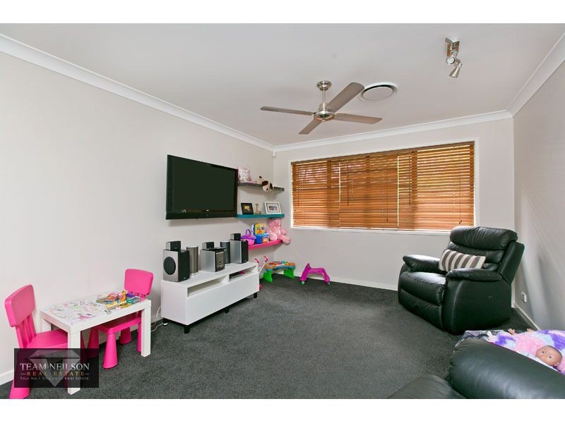 6 Whipbird Circuit, Victoria Point QLD 4165