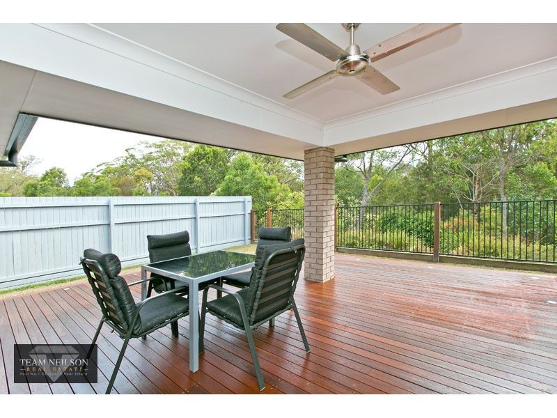 6 Whipbird Circuit, Victoria Point QLD 4165