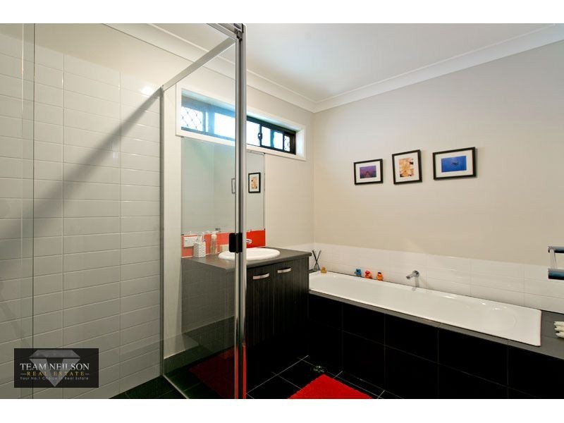 6 Whipbird Circuit, Victoria Point QLD 4165