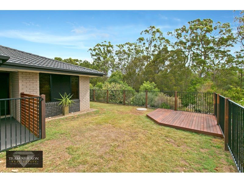 6 Whipbird Circuit, Victoria Point QLD 4165