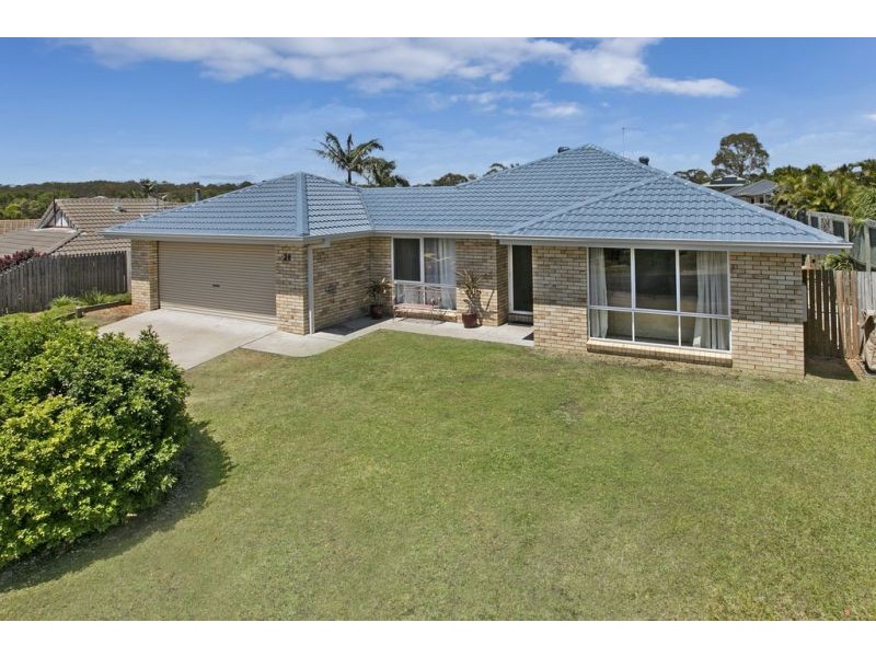 28 Chesterfield Crescent, Wellington Point QLD 4160